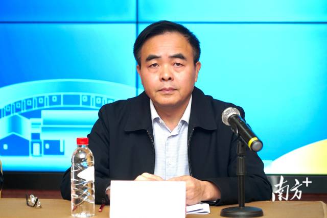 梅州市人民政府副秘書長梁志堅(jiān)致辭