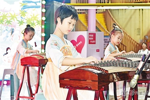 月圓人團(tuán)圓 家國情更濃